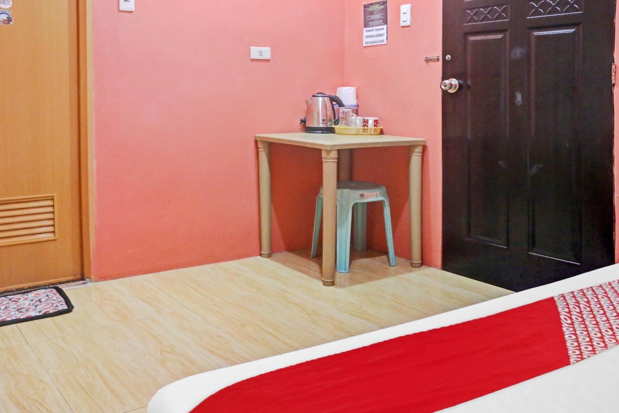 Solanos Transient House Hotel Pasay Exterior photo