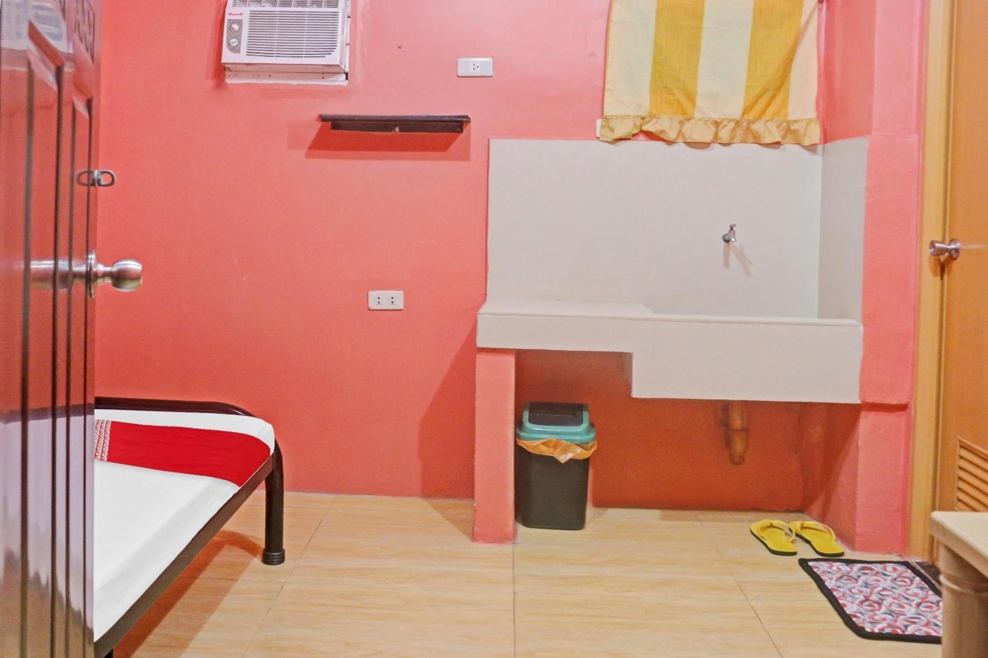 Solanos Transient House Hotel Pasay Exterior photo